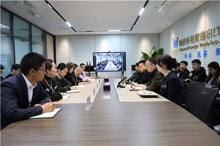 2月21日，進(jìn)出口公司傳達(dá)學(xué)習(xí)陜外集團(tuán)深化“三個(gè)年”活動暨“二次創(chuàng)業(yè)”推進(jìn)會精神。_副本.jpg
